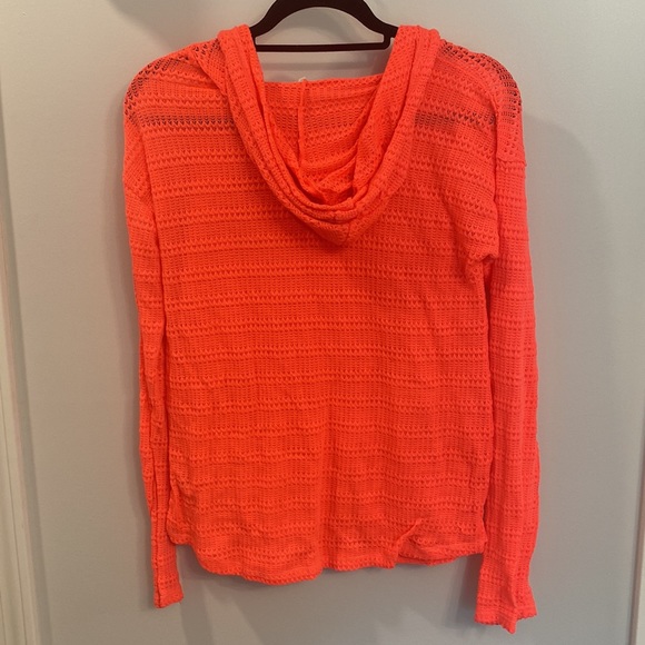 Aeropostale Bright neon coral pull-over. Medium size - Picture 2 of 3